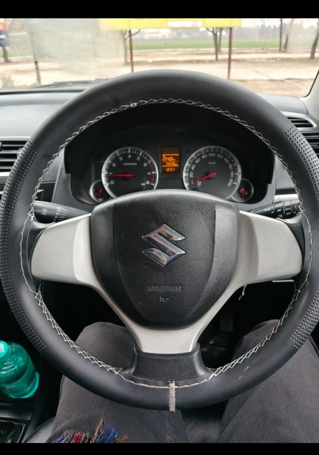 Second-hand 2017 Maruti Suzuki Swift VXI for sale in Ludhiana-5