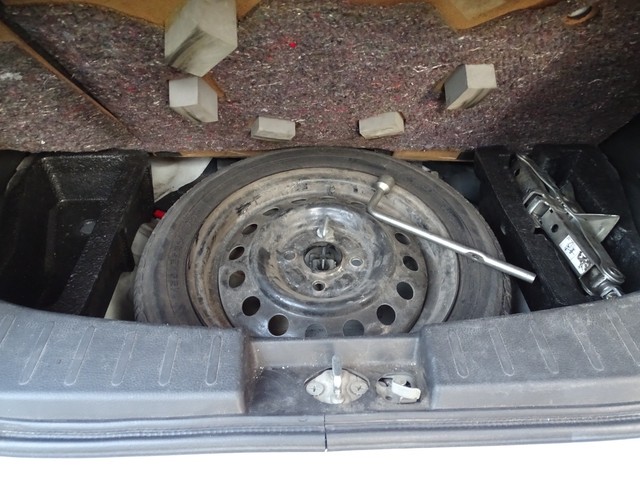 Second-hand 2017 Maruti Wagon R AMT VXI for sale in Kolkata-5