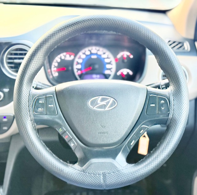 Second-hand 2018 Hyundai Grand i10 1.2 CRDi Sportz Option for sale in Surat-15