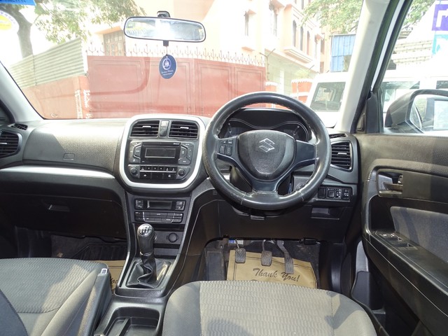 Second-hand 2021 Maruti Suzuki Vitara Brezza VXI for sale in Kolkata-5