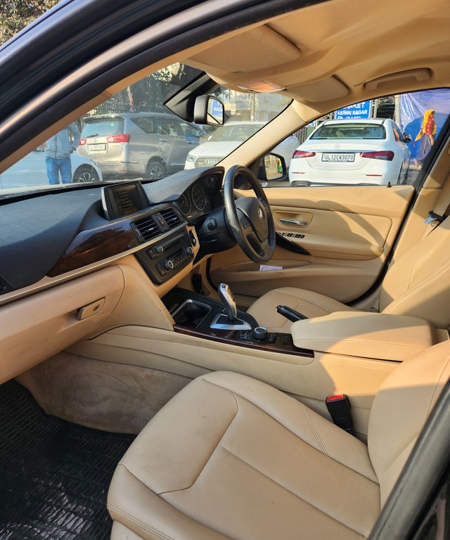 Second-hand 2016 BMW 3 Series 320d for sale in New Delhi-10