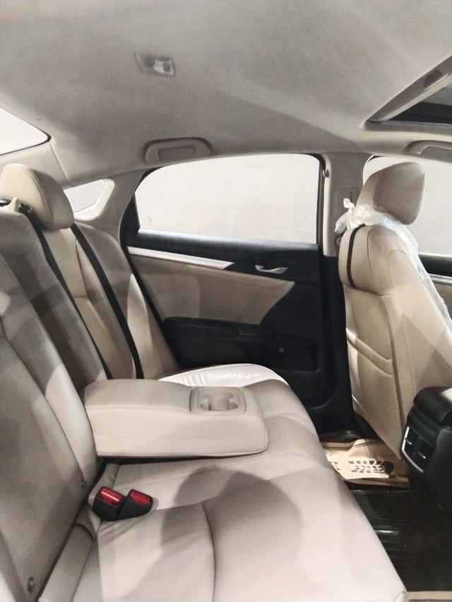 Second-hand 2020 Honda Civic ZX BSIV for sale in New Delhi-12