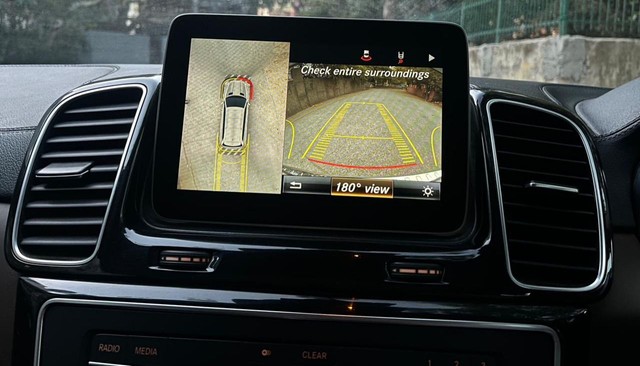 Second-hand 2018 Mercedes-Benz GLS 350d 4MATIC for sale in New Delhi-9