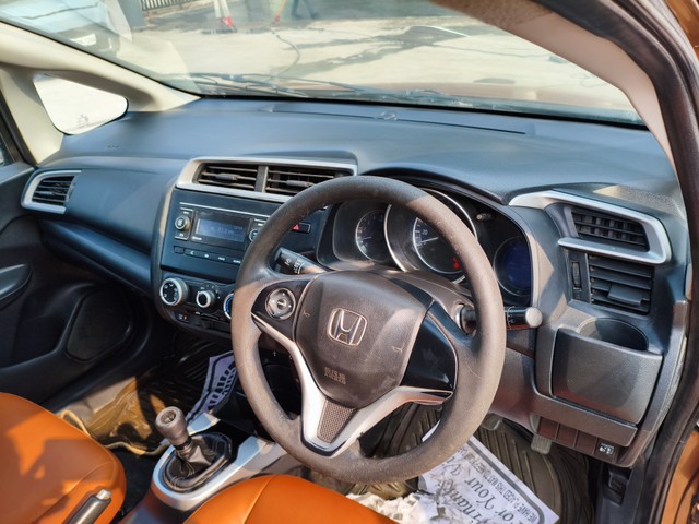 Second-hand 2017 Honda WR-V i-DTEC S for sale in Greater Noida-4