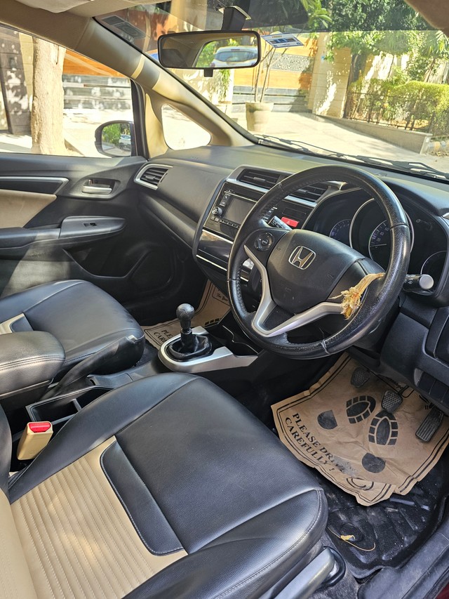 Second-hand 2016 Honda Jazz 1.2 V i VTEC for sale in Gurgaon-9