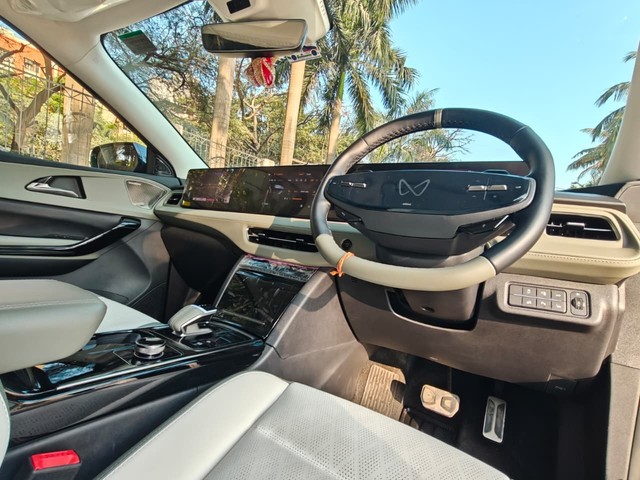 Mahindra XEV 9e Pack Three Second-hand 2025 Mahindra XEV 9e Pack Three for sale in Mumbai-9