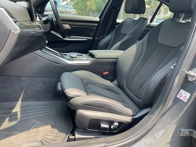 Second-hand 2023 BMW 3 Series M340i xDrive for sale in Mumbai-10