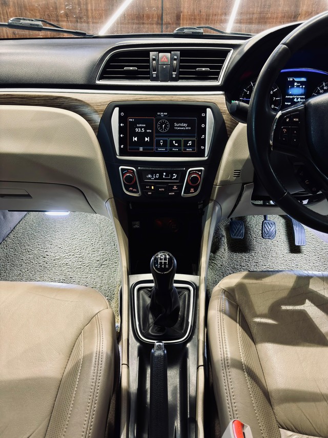 Second-hand 2023 Maruti Ciaz Alpha for sale in Madurai-10