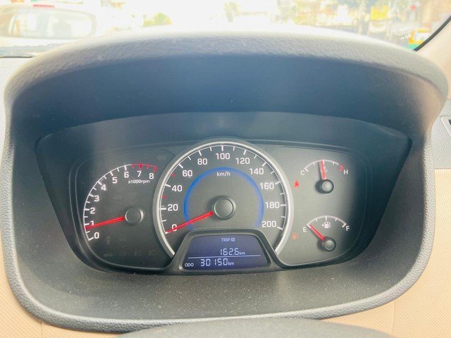 Hyundai i10 Sportz 1.1L Second-hand 2017 Hyundai i10 Sportz 1.1L for sale in Vadodara-4