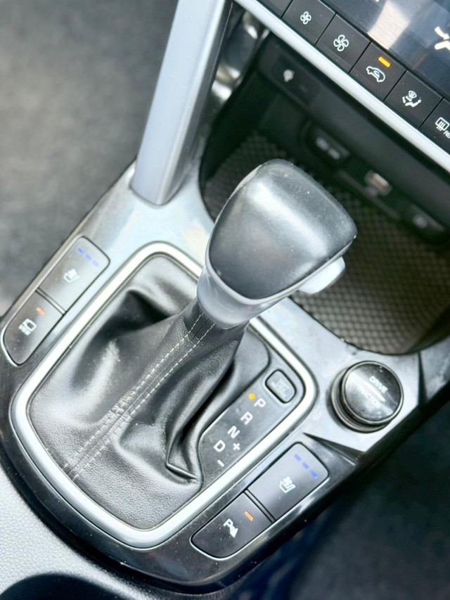 Second-hand 2022 Kia Seltos X-Line Diesel AT for sale in Surat-11