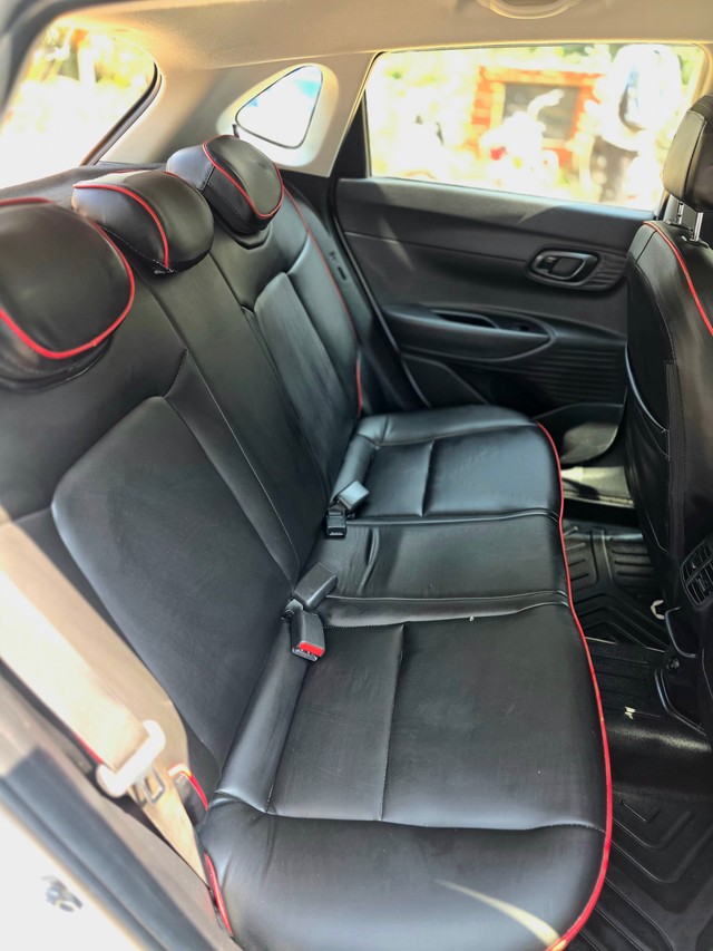 Second-hand 2023 Hyundai i20 Magna for sale in New Delhi-19