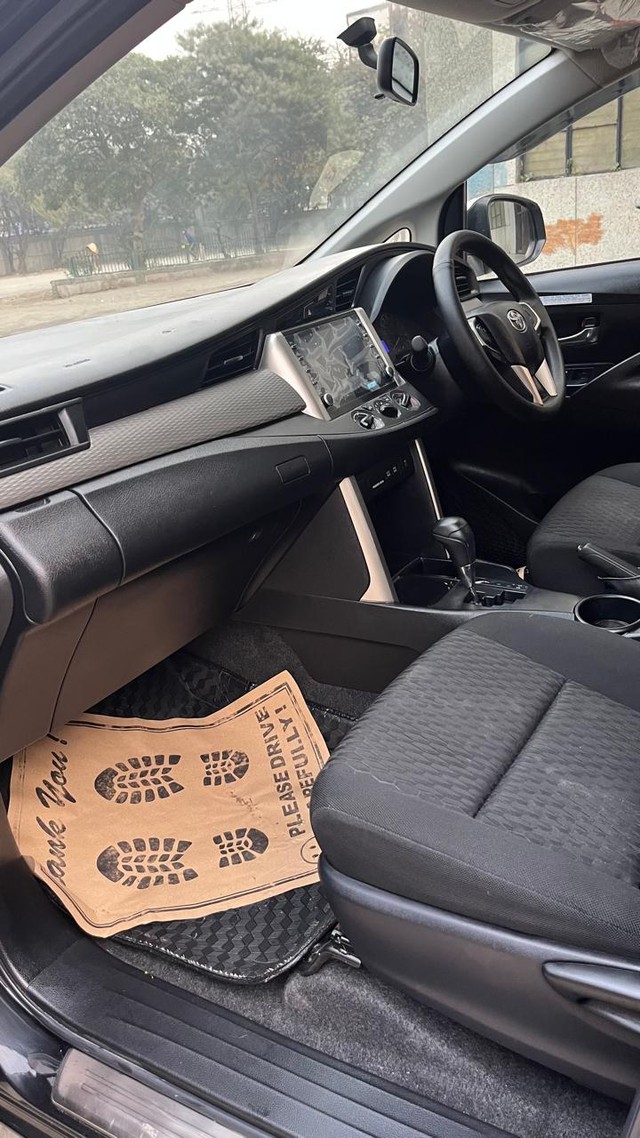 Second-hand 2022 Toyota Innova Crysta 2.4 G 7 STR for sale in New Delhi-12