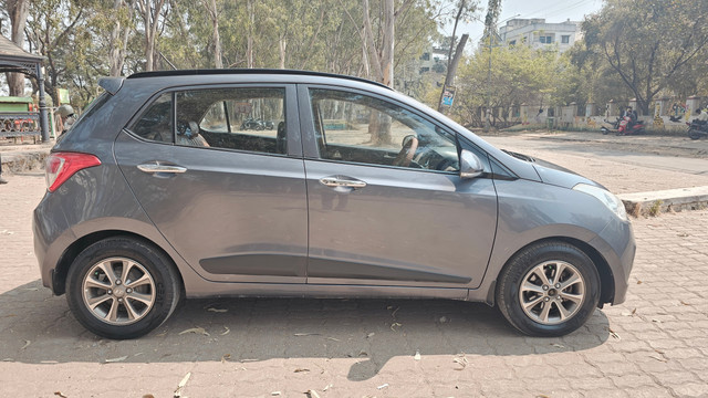 Hyundai i10 Asta Second-hand 2013 Hyundai i10 Asta for sale in Nashik-1