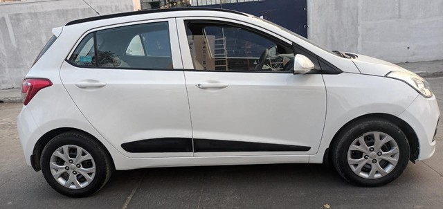 Hyundai Grand i10 Sportz Second-hand 2015 Hyundai Grand i10 Sportz for sale in Chennai-1