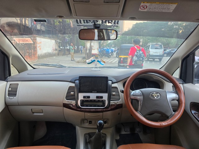 Second-hand 2014 Toyota Innova 2.5 VX (Diesel) 8 Seater for sale in Mumbai-20