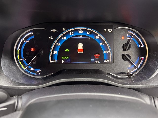 Second-hand 2025 Toyota Innova Hycross ZX(O) Hybrid for sale in New Delhi-9