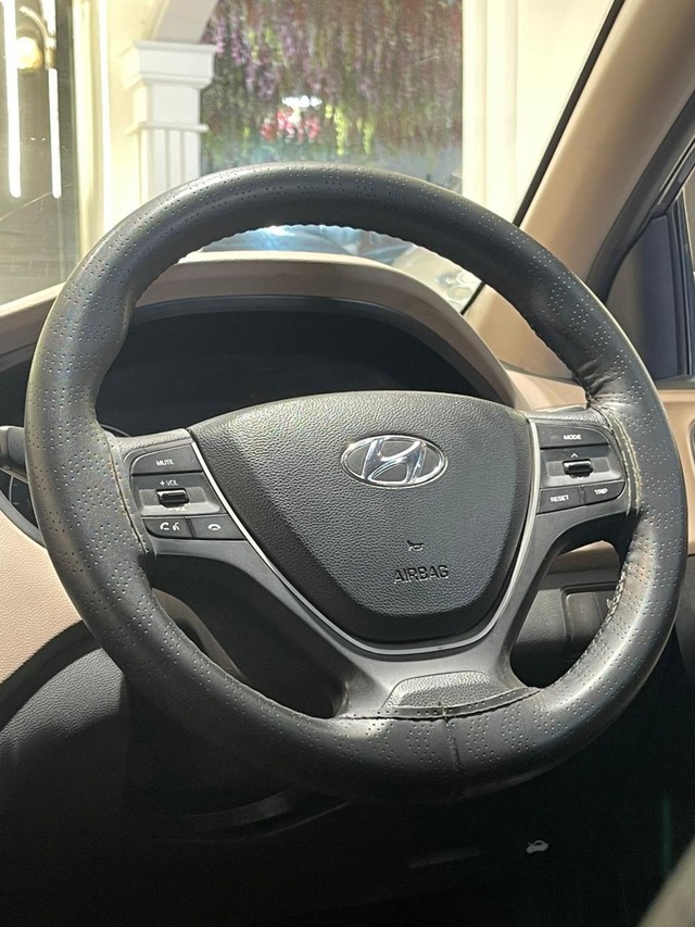 Hyundai i20 Sportz Plus BSIV Second-hand 2019 Hyundai i20 Sportz Plus BSIV for sale in Hyderabad-13