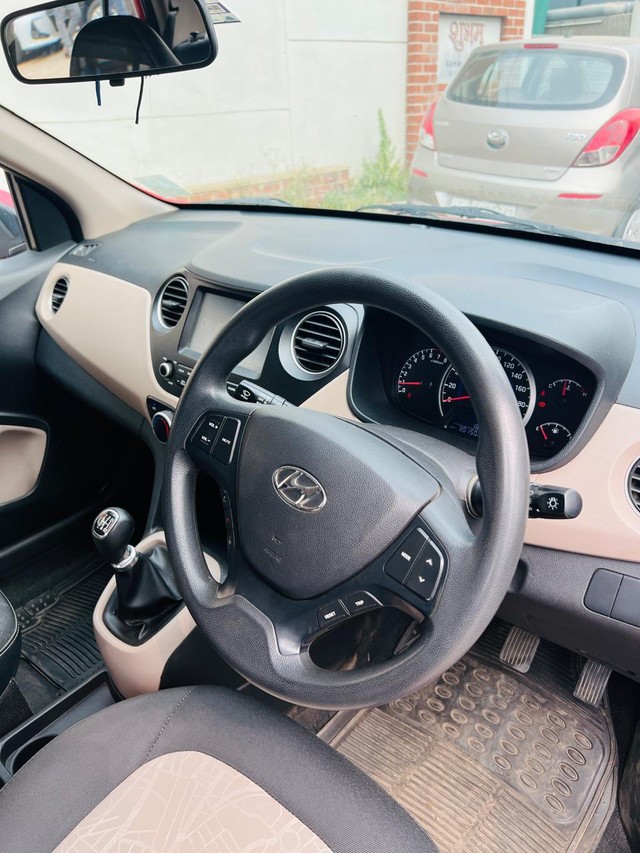 Hyundai i10 Sportz 1.1L Second-hand 2017 Hyundai i10 Sportz 1.1L for sale in Vadodara-6