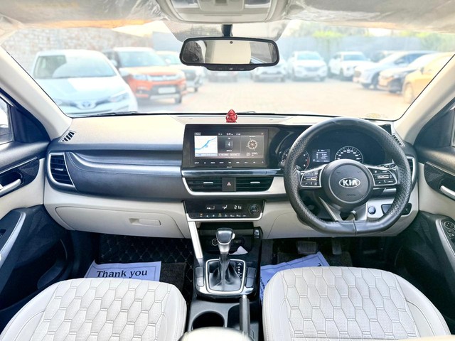 Second-hand 2020 Kia Seltos HTX IVT G for sale in Surat-12