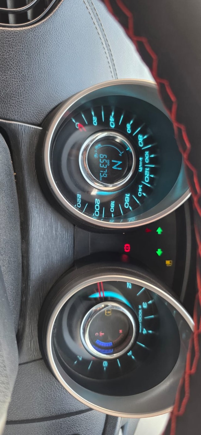 Second-hand 2018 Mahindra XUV500 W11 FWD Diesel for sale in Allahabad-6