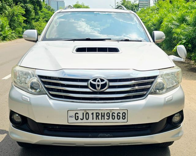 Toyota Fortuner 4x4 MT Second-hand 2014 Toyota Fortuner 4x4 MT for sale in Ahmedabad