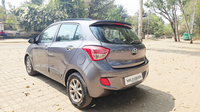 Hyundai i10 Asta Second-hand 2013 Hyundai i10 Asta for sale in Nashik-7