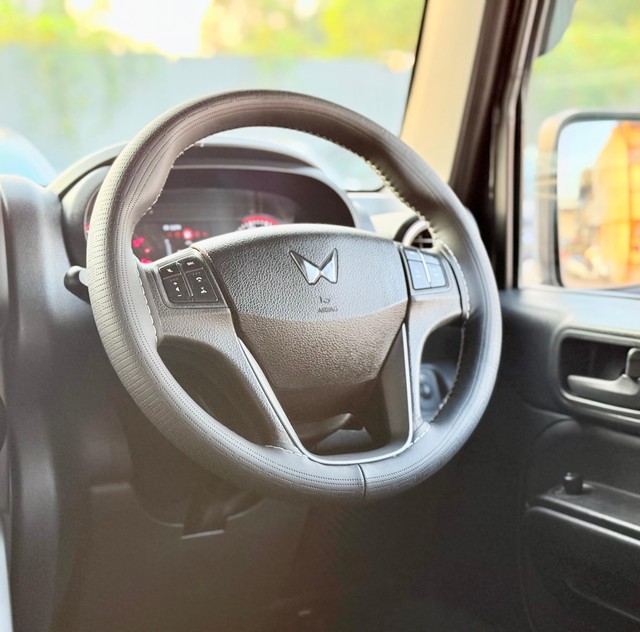 Mahindra Thar LX 4WD Convert Top Diesel AT BSVI Second-hand 2023 Mahindra Thar LX 4WD Convert Top Diesel AT BSVI for sale in Surat-15