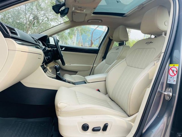 Second-hand 2022 Skoda Superb Laurin & klement BSVI for sale in Mumbai-9