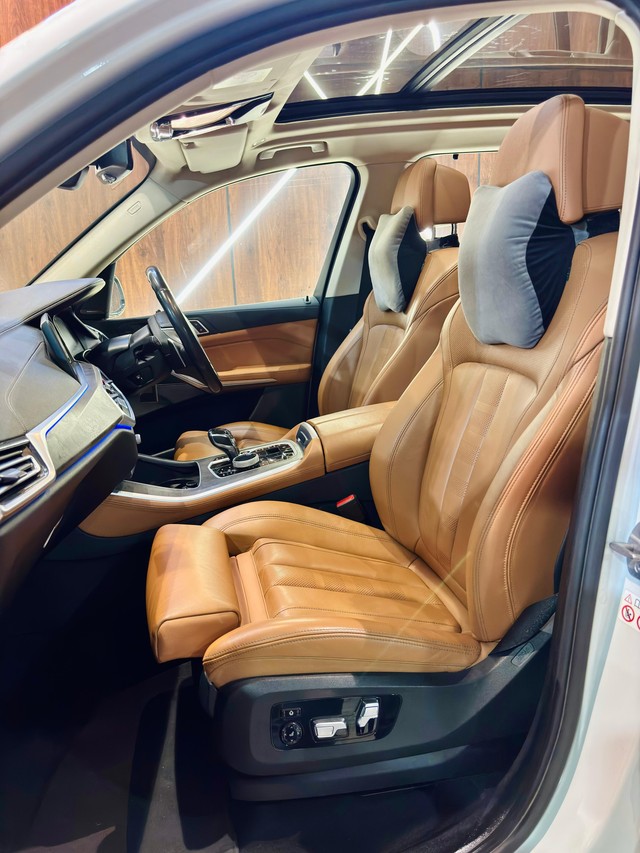 Second-hand 2021 BMW X5 xDrive 30d xLine for sale in Madurai-19