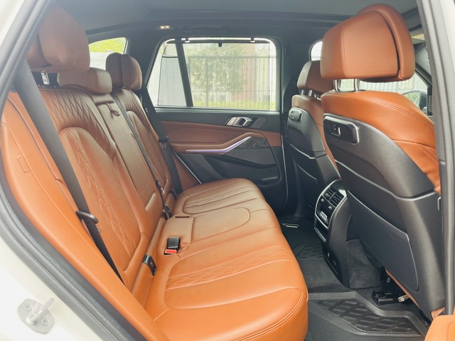 Second-hand 2024 BMW X5 xDrive40i M Sport for sale in New Delhi-12