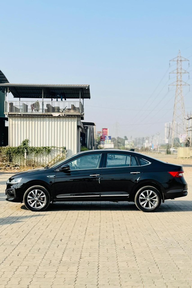 Skoda Slavia 1.0 TSI Style Second-hand 2024 Skoda Slavia 1.0 TSI Style for sale in Surat-18