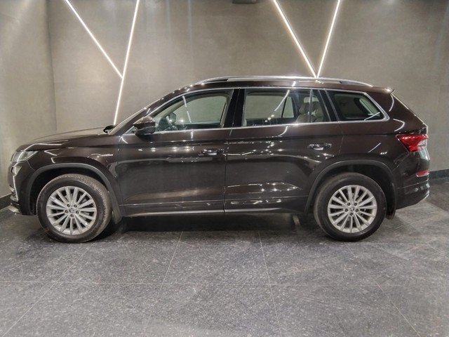 Second-hand 2019 Skoda Kodiaq 2.0 TDI Laurin Klement for sale in New Delhi-3