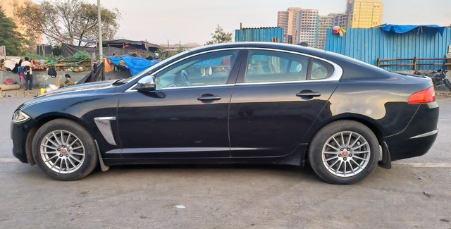 Jaguar XF 2.2 Litre Luxury Second-hand 2013 Jaguar XF 2.2 Litre Luxury for sale in Mumbai-2