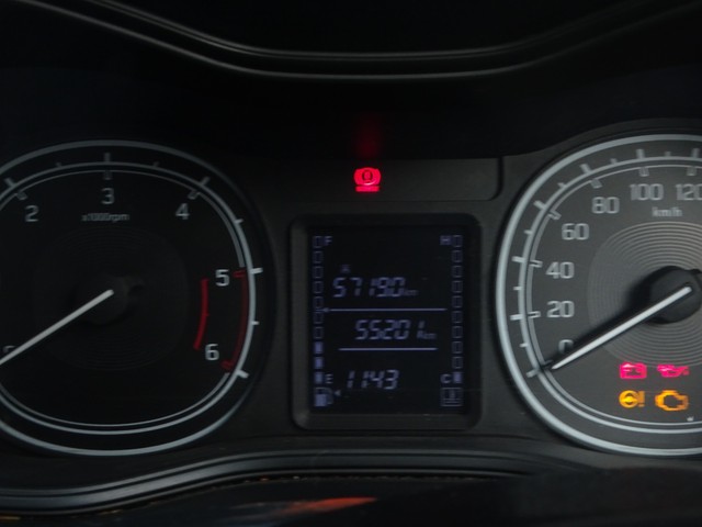 Second-hand 2016 Maruti Suzuki Vitara Brezza VDi for sale in Kolkata-10