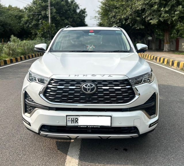 Toyota Innova Hycross ZX Hybrid Second-hand 2025 Toyota Innova Hycross ZX Hybrid for sale in New Delhi