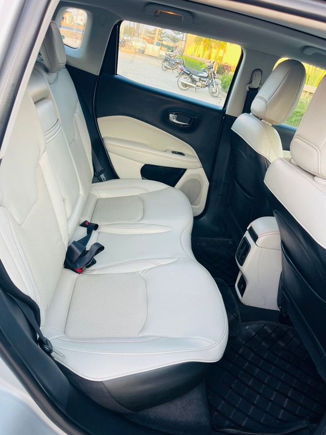 Second-hand 2019 Jeep Compass 2.0 Limited for sale in Surat-11