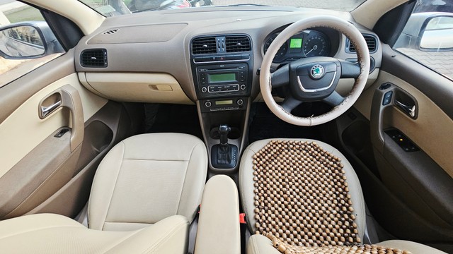 Second-hand 2012 Skoda Rapid 1.6 MPI AT Elegance for sale in Pune-10