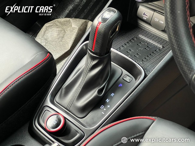 Second-hand 2024 Hyundai Venue S Opt Turbo DCT for sale in Kolkata-16