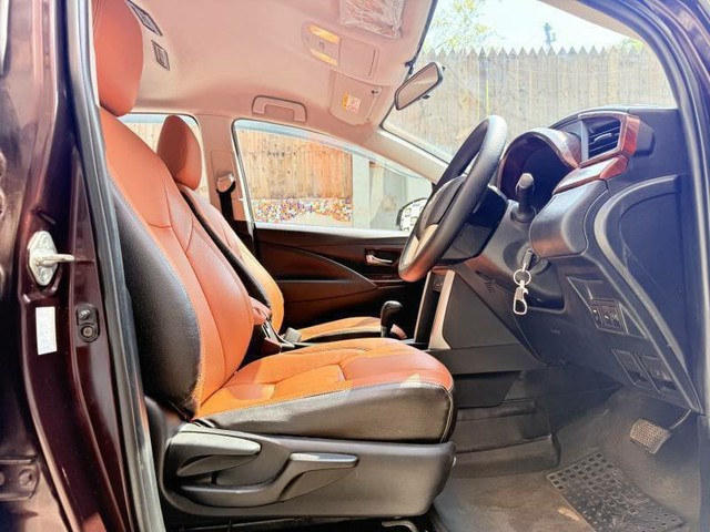 Second-hand 2017 Toyota Innova Crysta 2.8 GX AT BSIV for sale in Pune-9