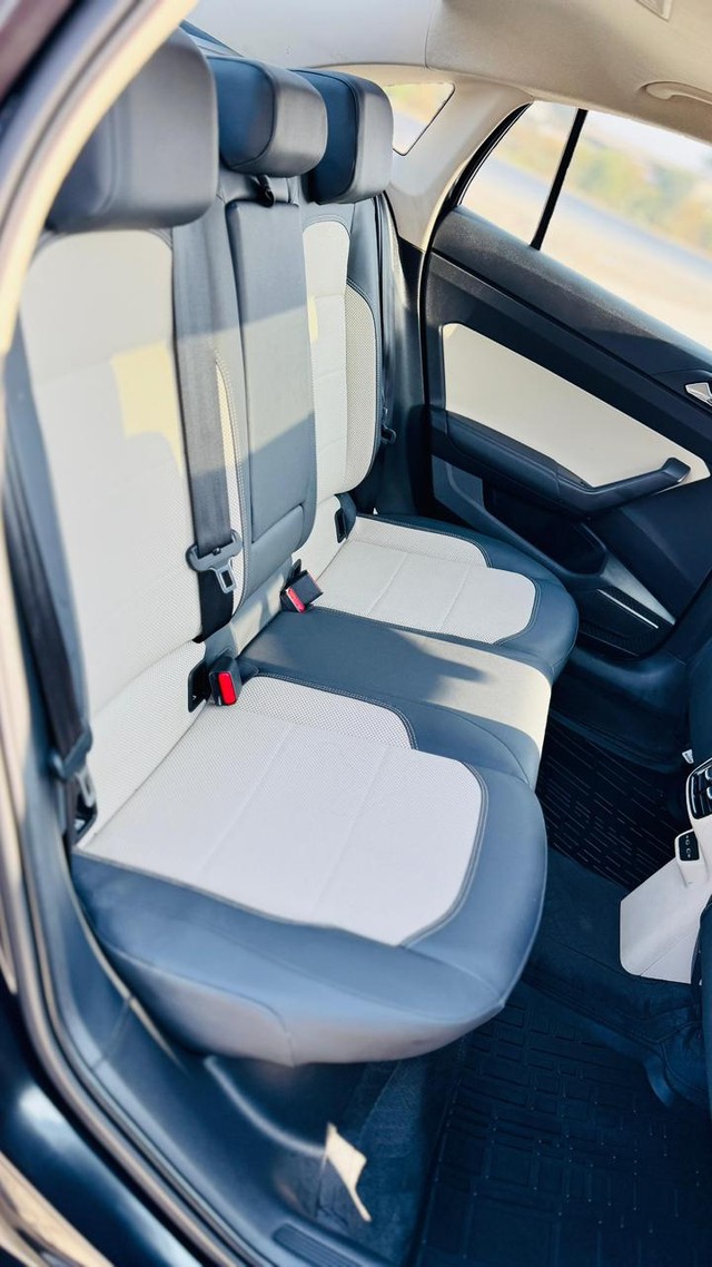 Skoda Slavia 1.0 TSI Style Second-hand 2024 Skoda Slavia 1.0 TSI Style for sale in Surat-13