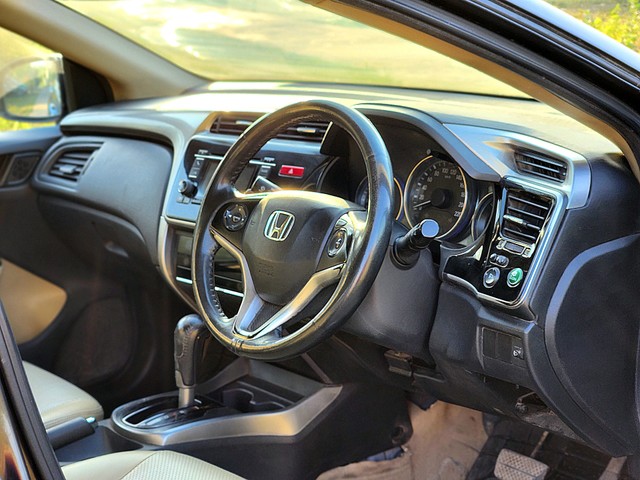 Second-hand 2015 Honda City i VTEC CVT VX for sale in New Delhi-13