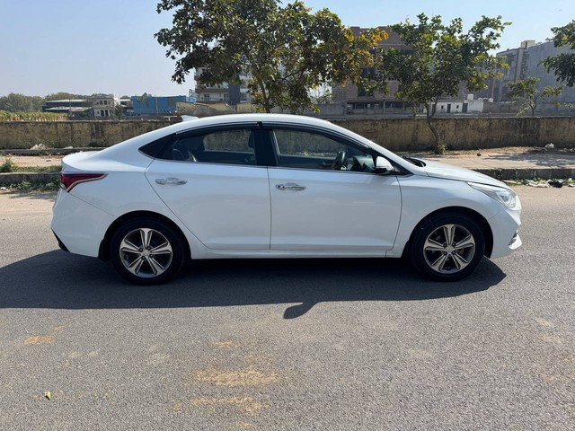 Second-hand 2019 Hyundai Verna VTVT 1.6 SX for sale in New Delhi-1