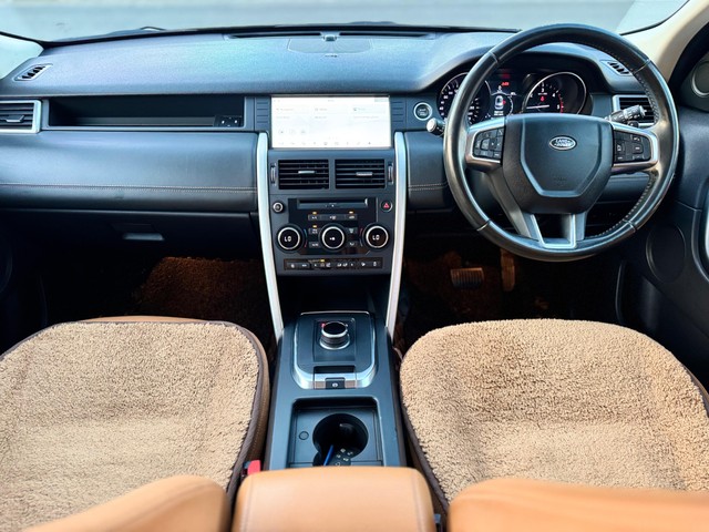 Land Rover Discovery HSE 3.0 TD6 Second-hand 2018 Land Rover Discovery HSE 3.0 TD6 for sale in Surat-11