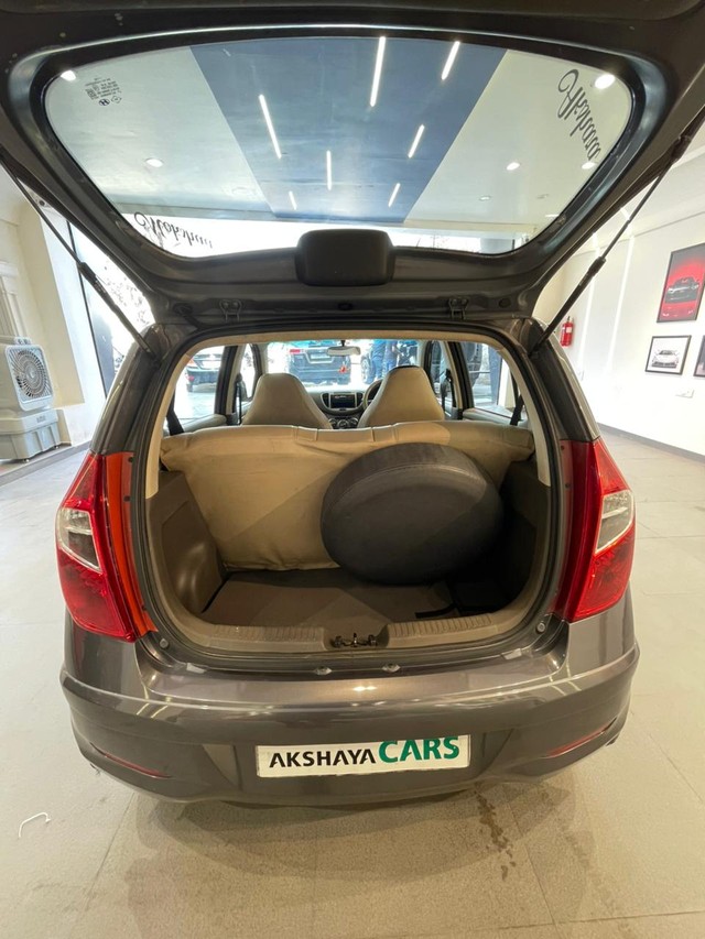 Second-hand 2013 Hyundai i10 Magna for sale in Hyderabad-16