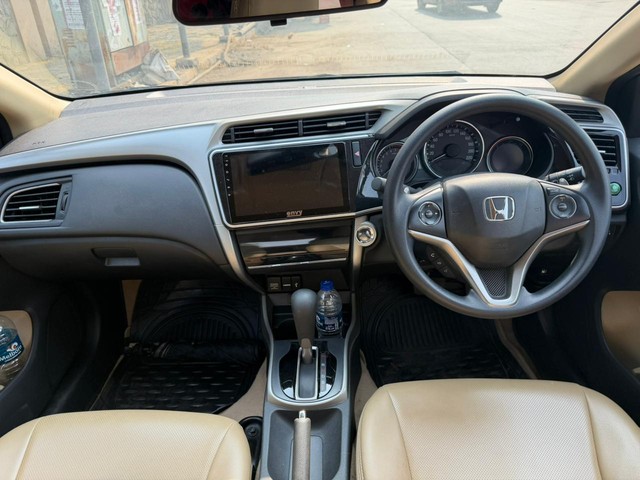 Second-hand 2018 Honda City i-VTEC CVT V for sale in Mumbai-7