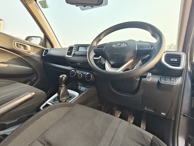 Second-hand 2019 Hyundai Venue S BSIV for sale in Mumbai-14