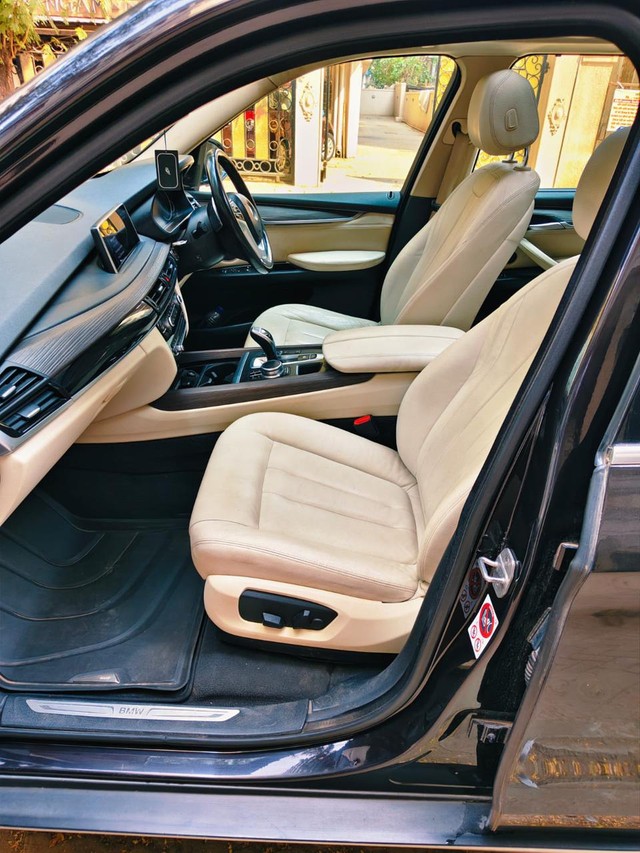 Second-hand 2017 BMW X5 xDrive35i Design Pure Exp 5S for sale in Thane-8