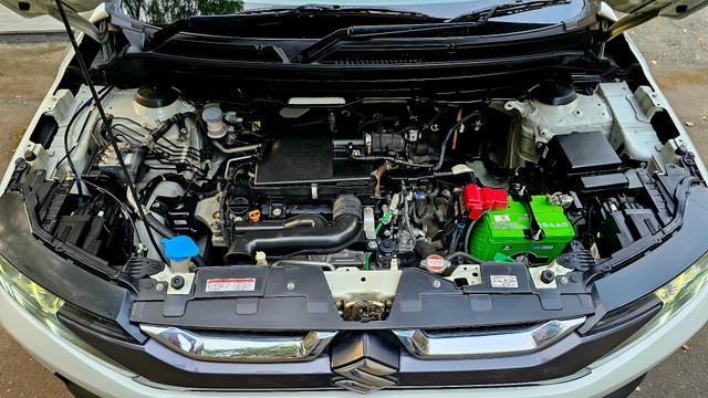 Second-hand 2023 Maruti Suzuki Brezza Zxi AT for sale in New Delhi-5