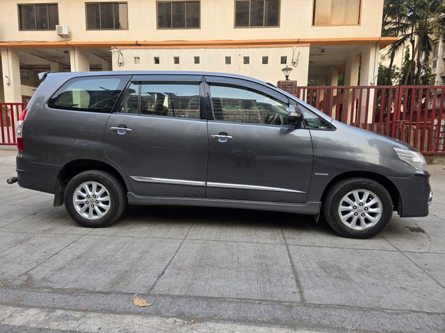 Second-hand 2014 Toyota Innova 2.5 VX (Diesel) 8 Seater for sale in Mumbai-1