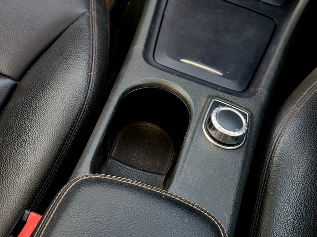 Second-hand 2016 Mercedes-Benz CLA 200 Sport Edition for sale in New Delhi-22